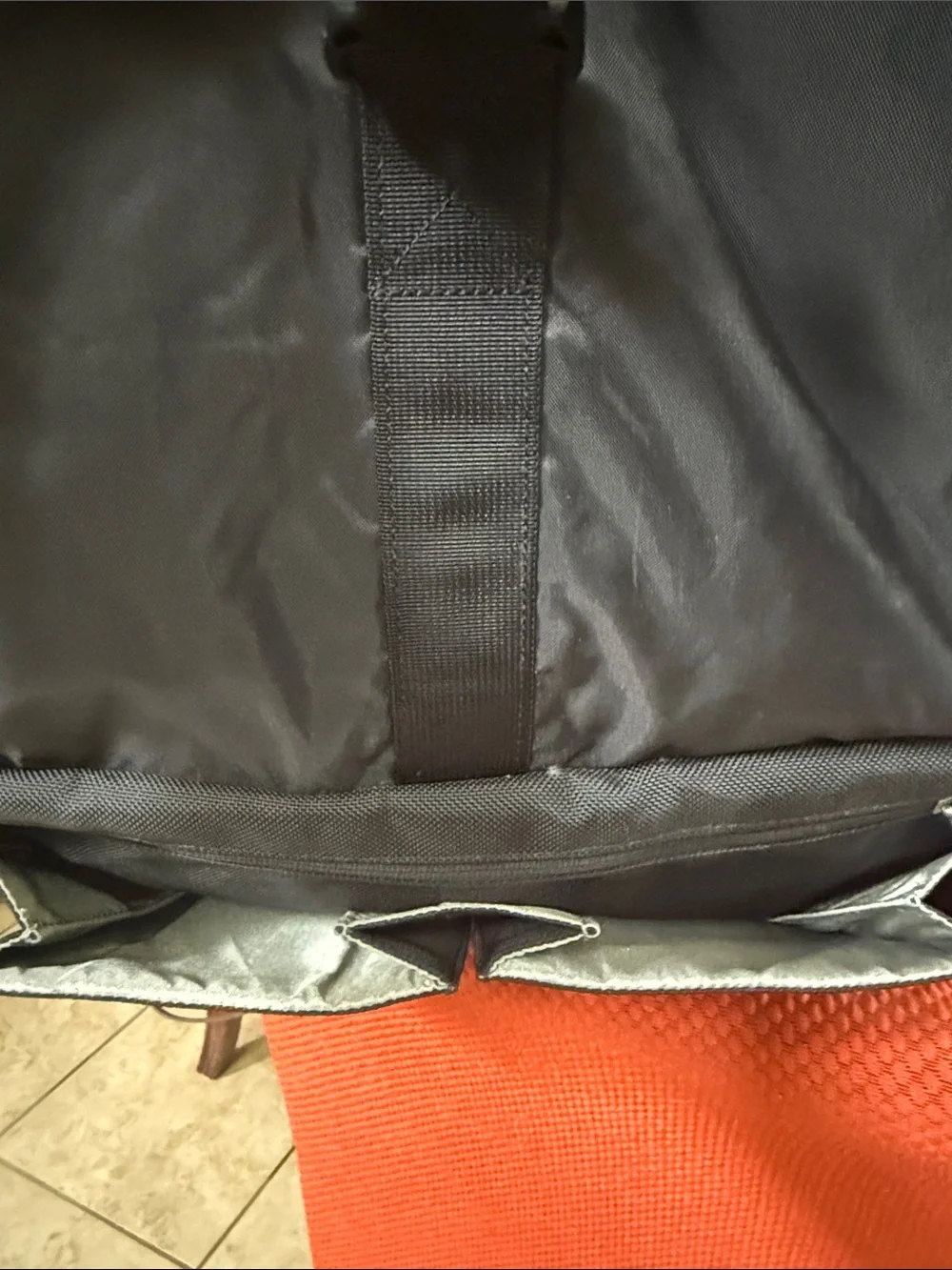 Think Tank Photo Urban Disguise shoulder bag-pre-loved.
